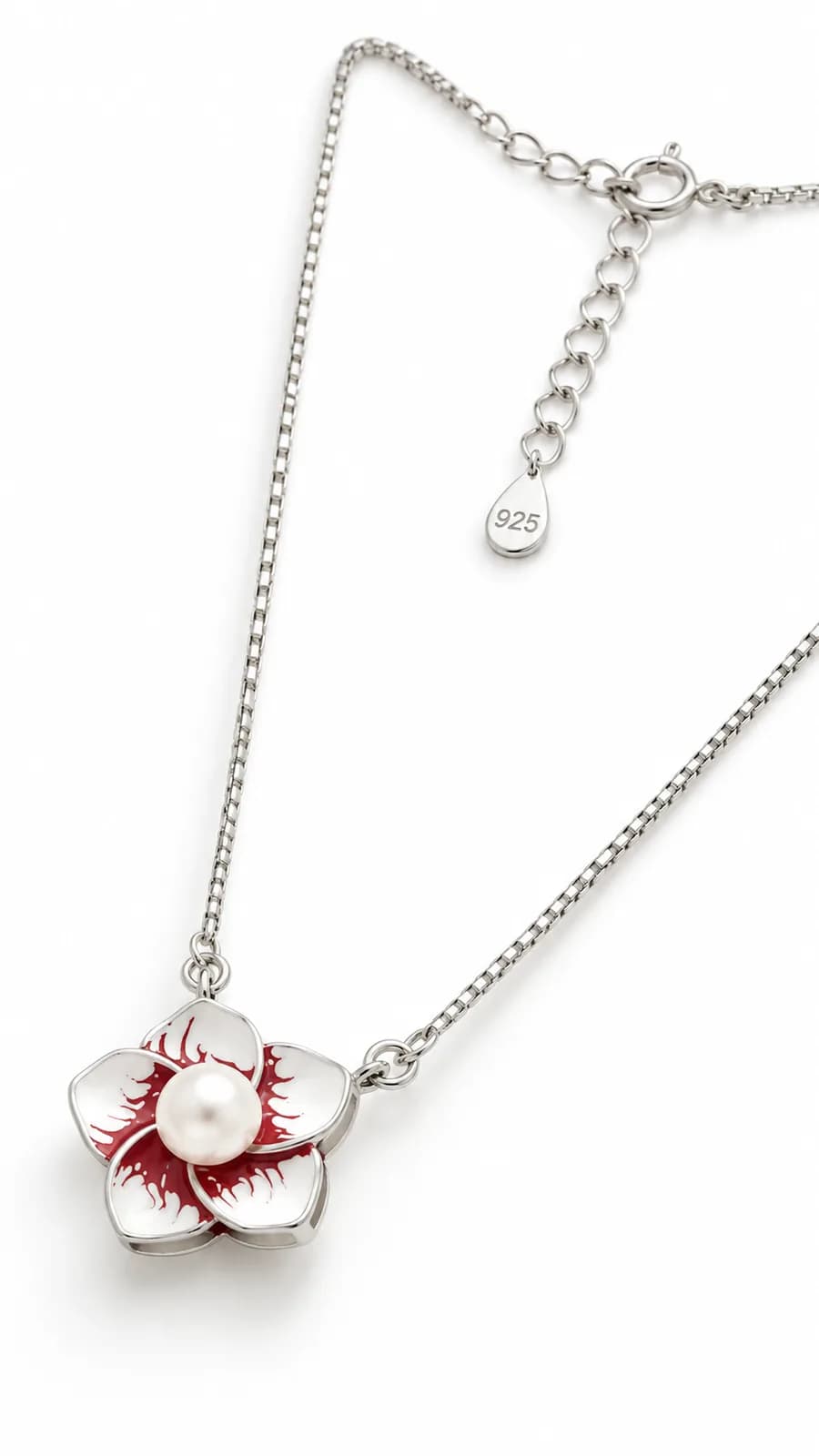 Silver Pearl Bloom pandent chain