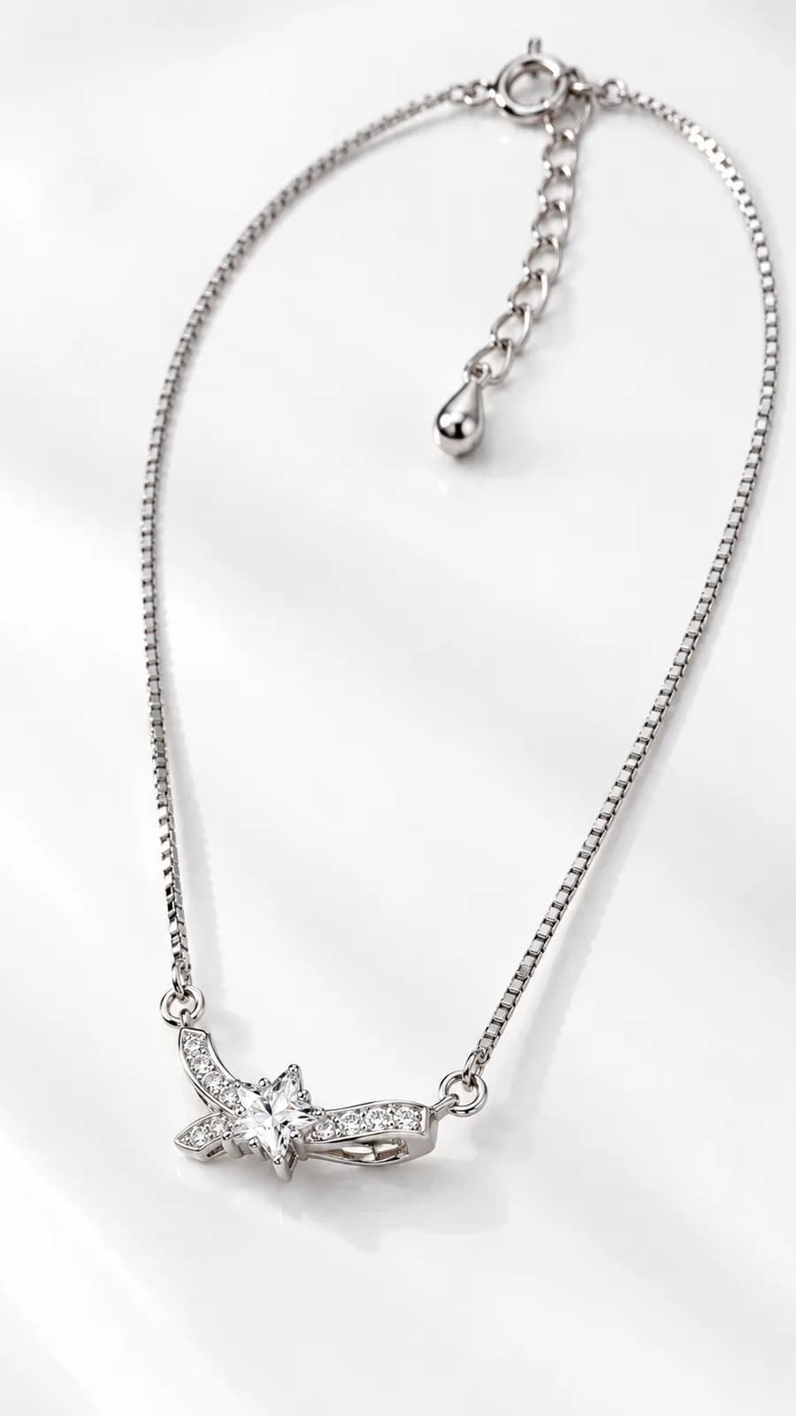 Silver Floral Star Pendant Chain