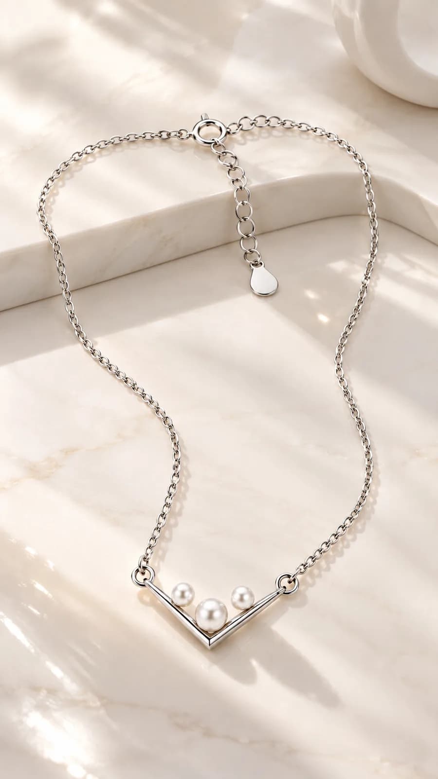 Silver Pearl V pandent chain