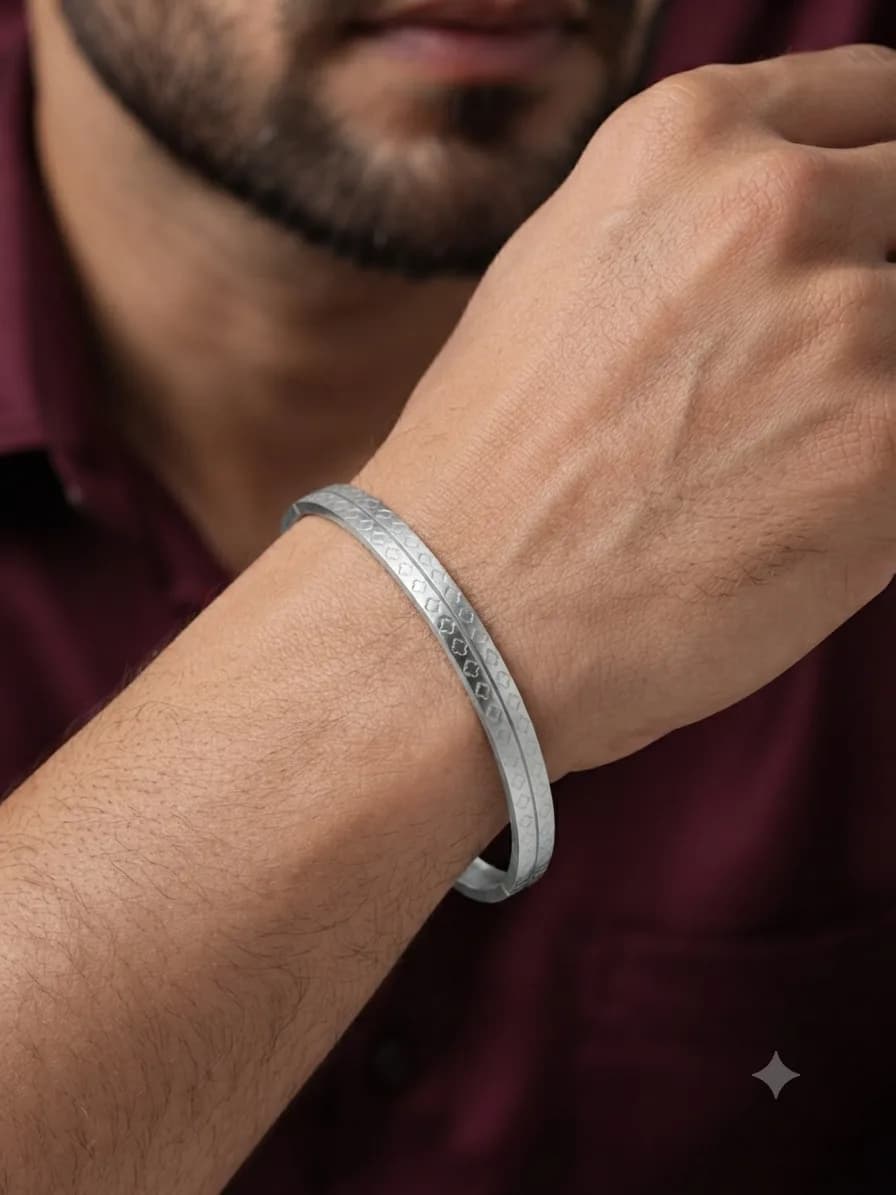 Minimalist Dotline Kada