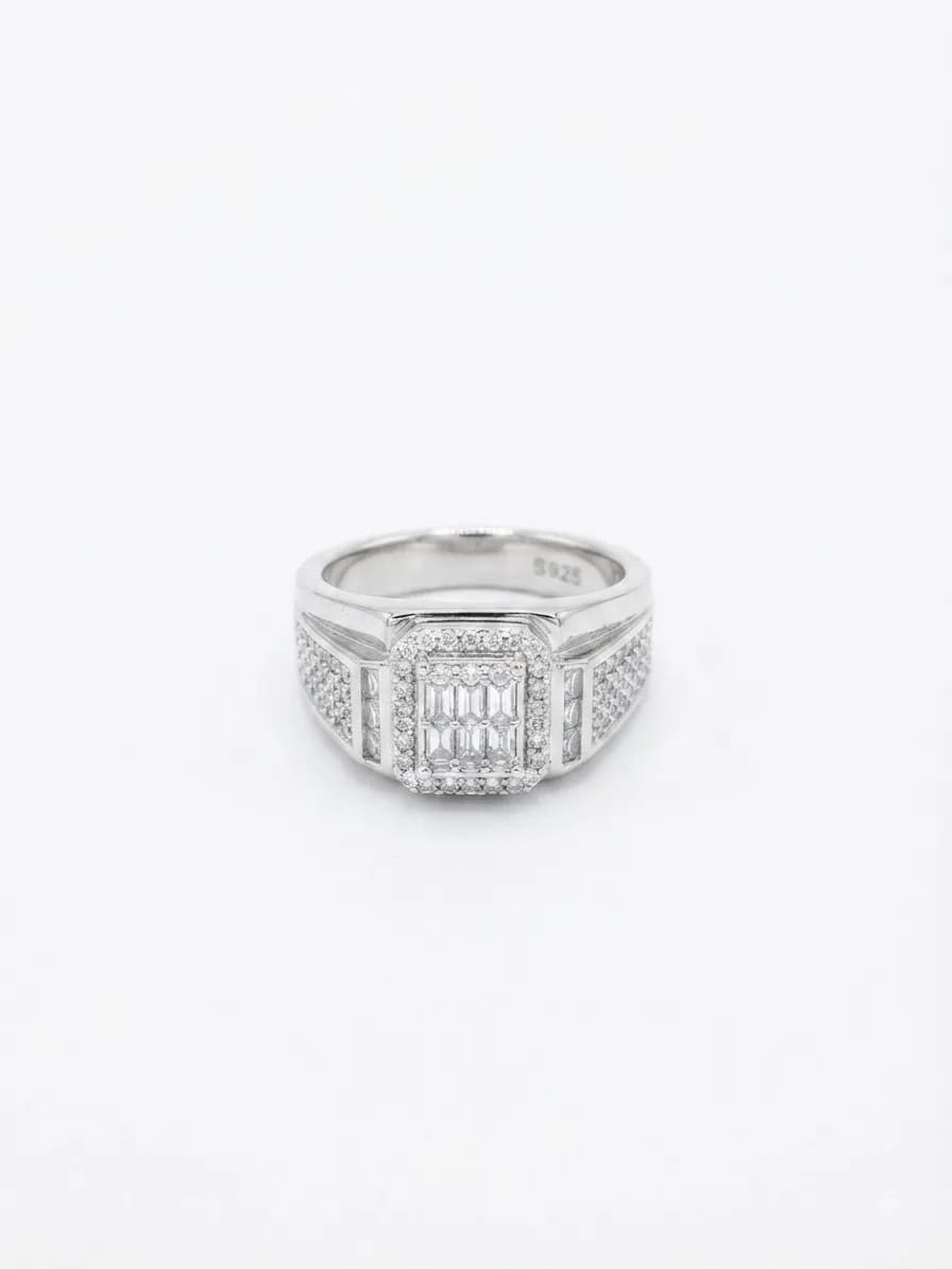 Regal Geometric Luxe Ring