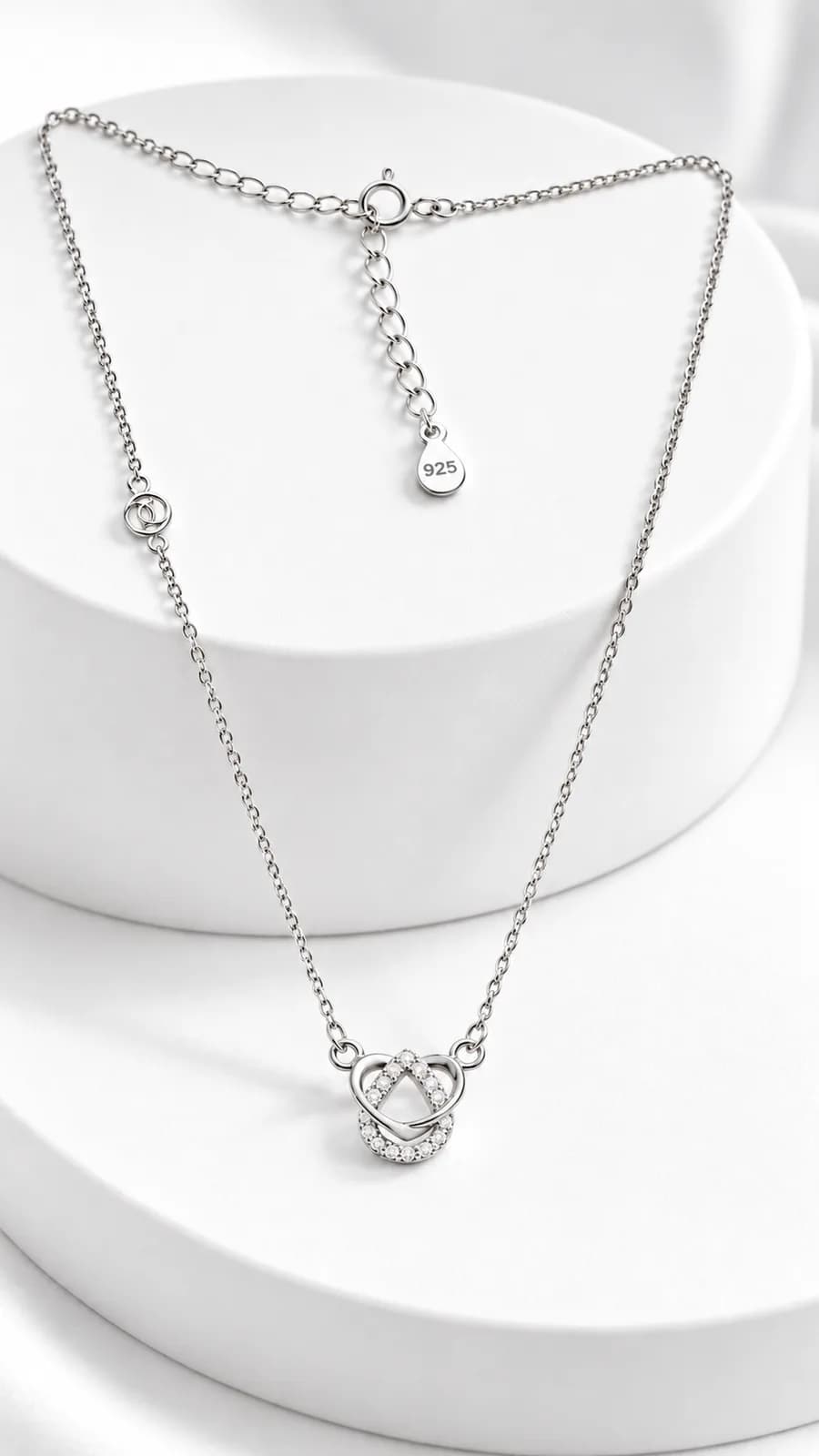Silver Elegant Heart pandent chain
