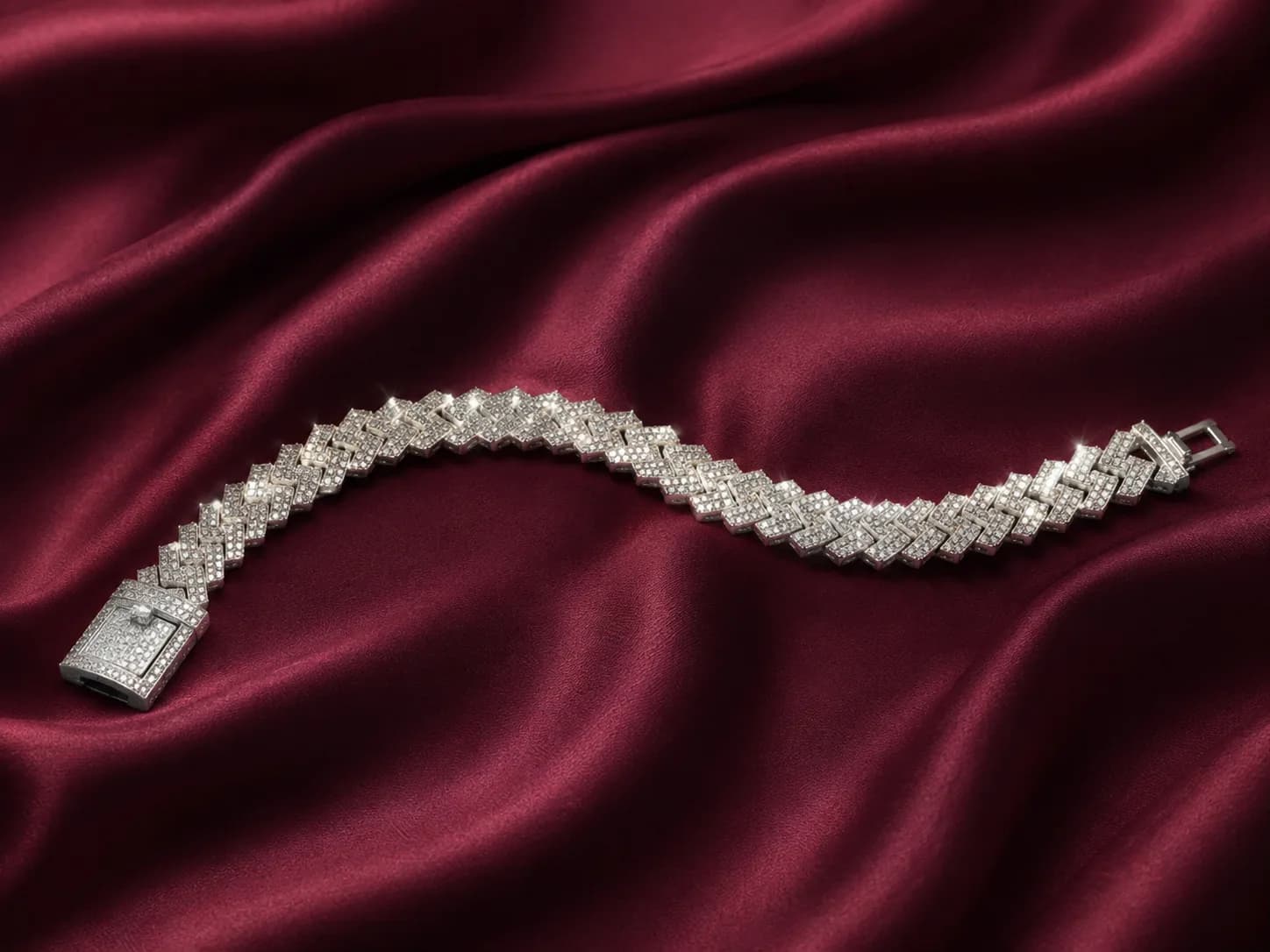 Regal Link Men’s Bracelet