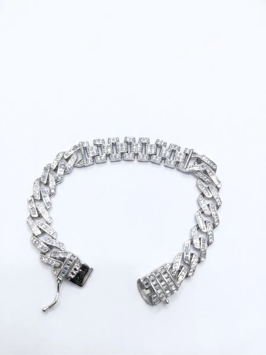 The Royal Curb Bracelet