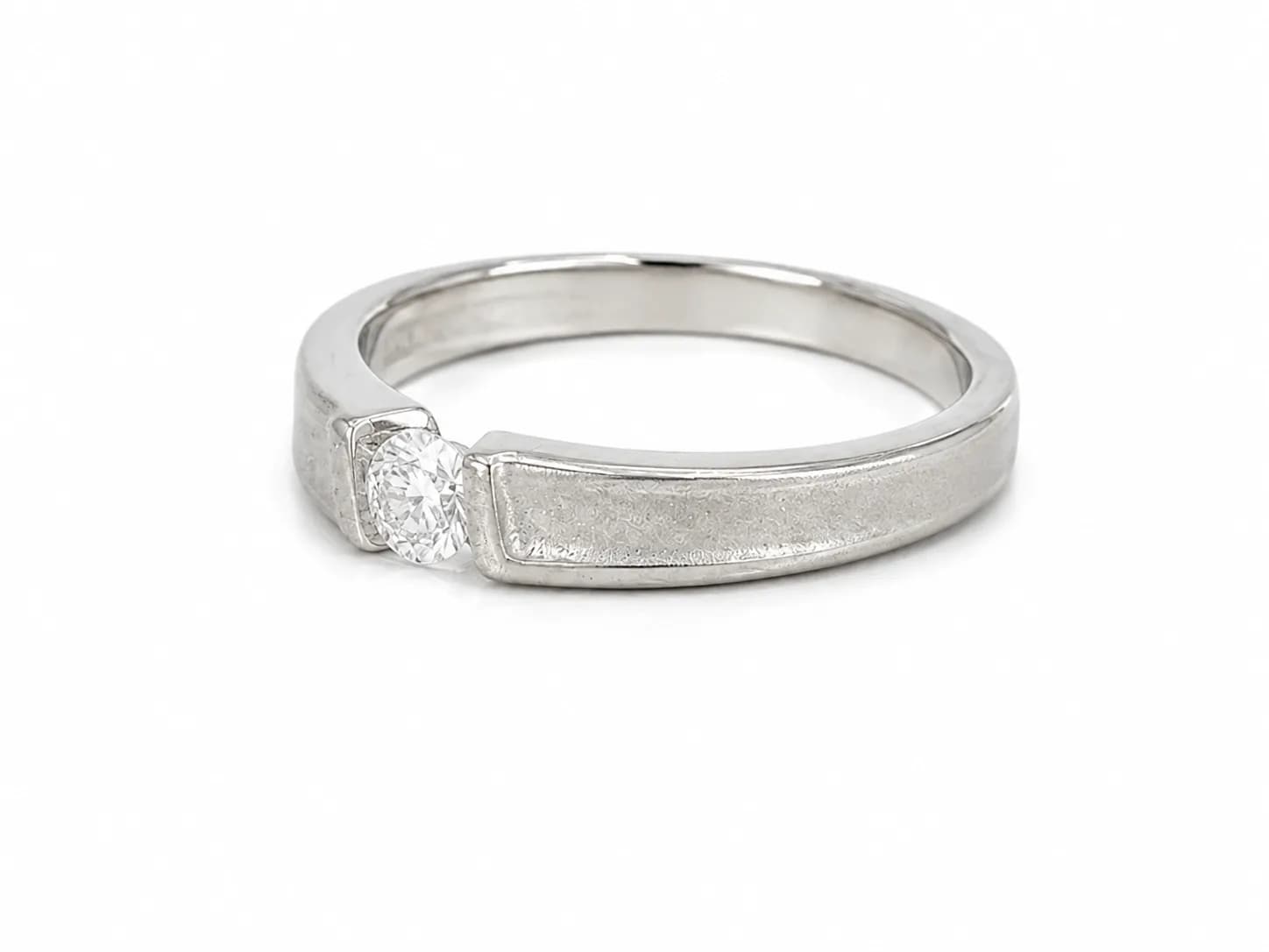 Serenelle Diamond Frame Ring