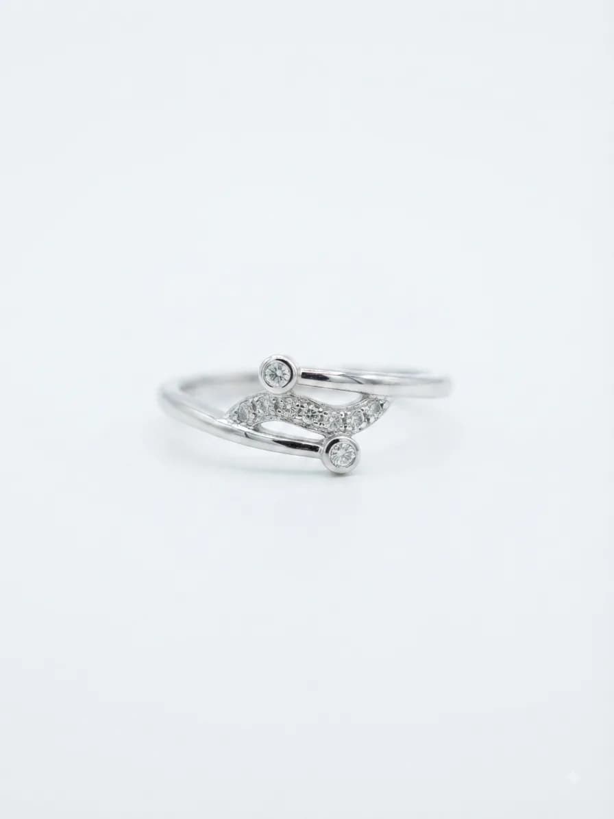 Serenelle Twist Ring