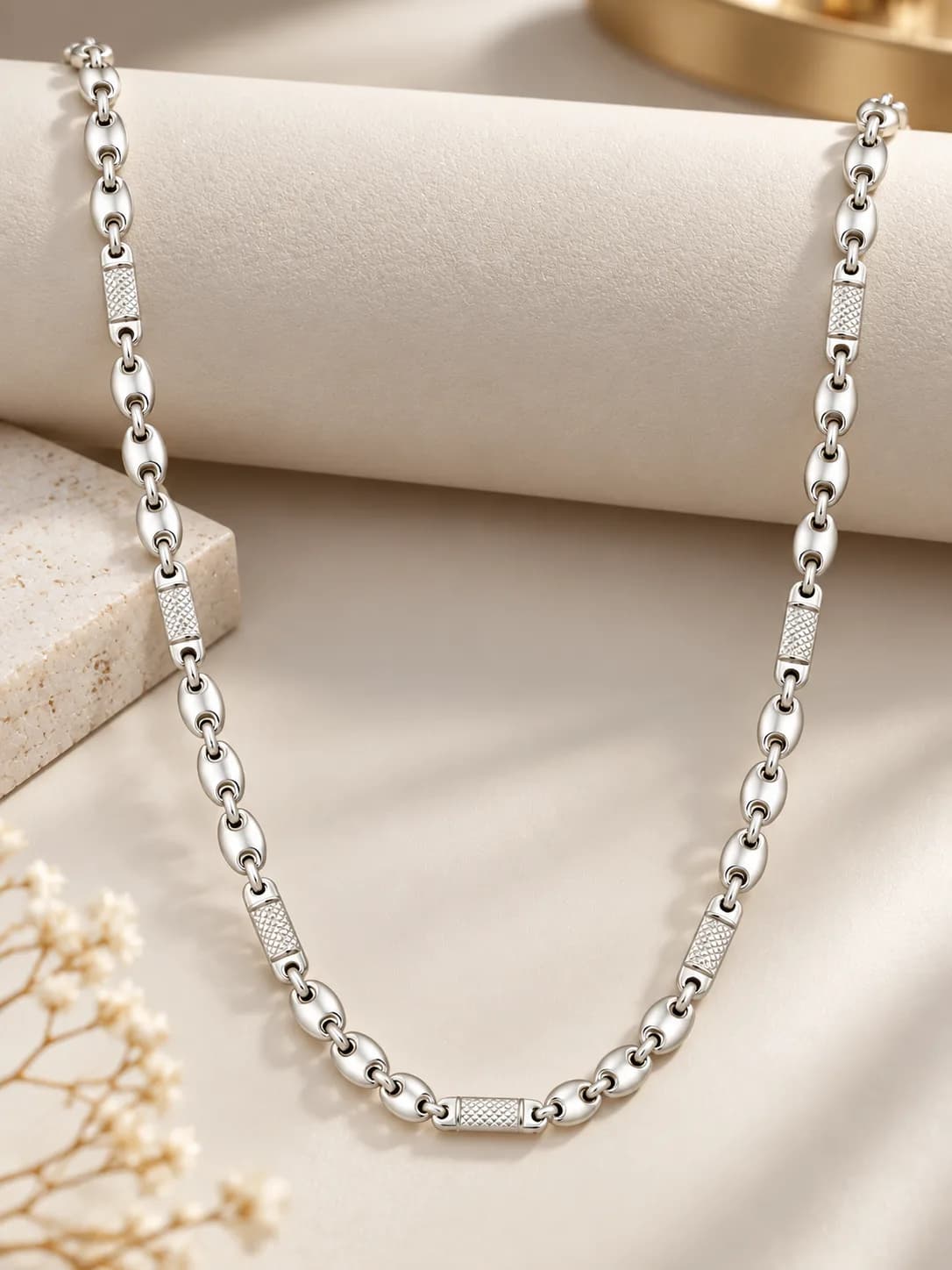 Luxe Textured Link Chain