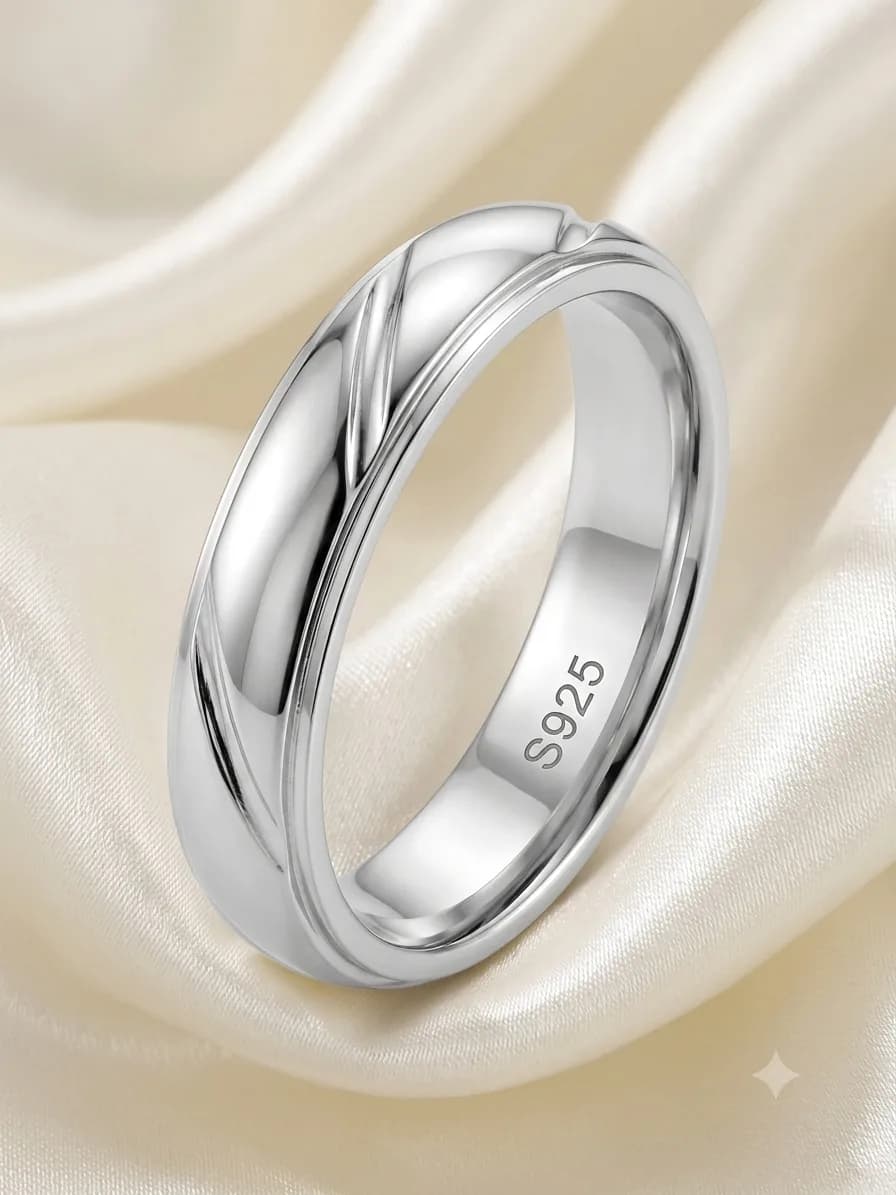 Silver Carved Ring