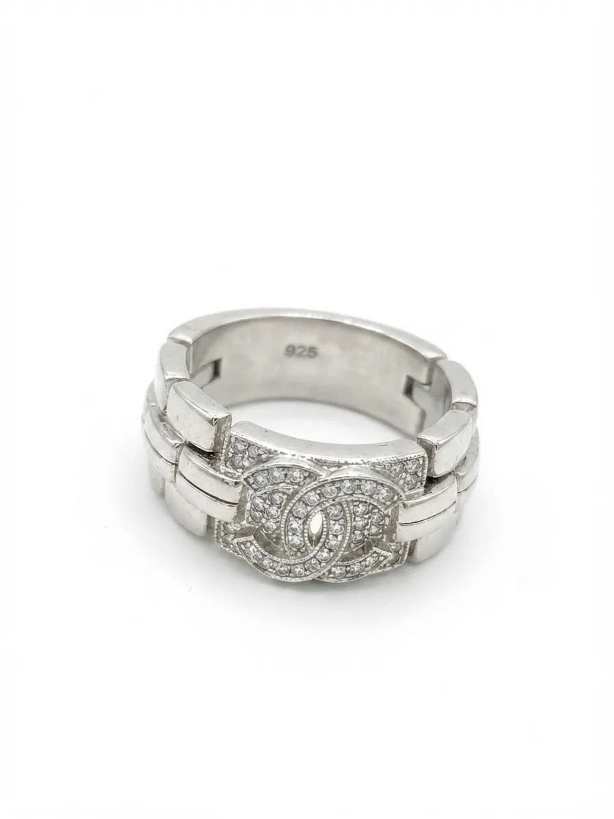 Silver Clasp Ring