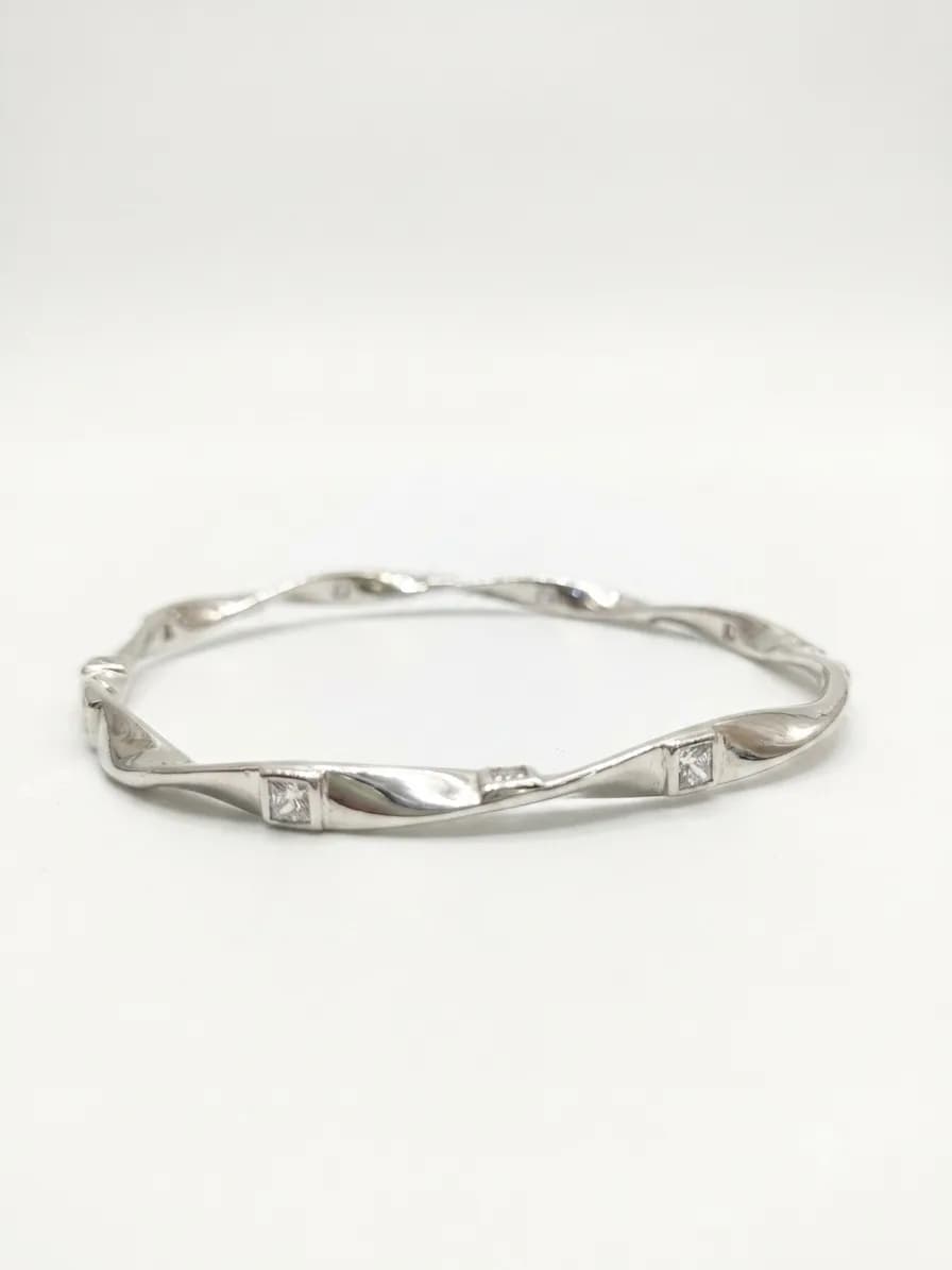 Twisted Wave Bangle