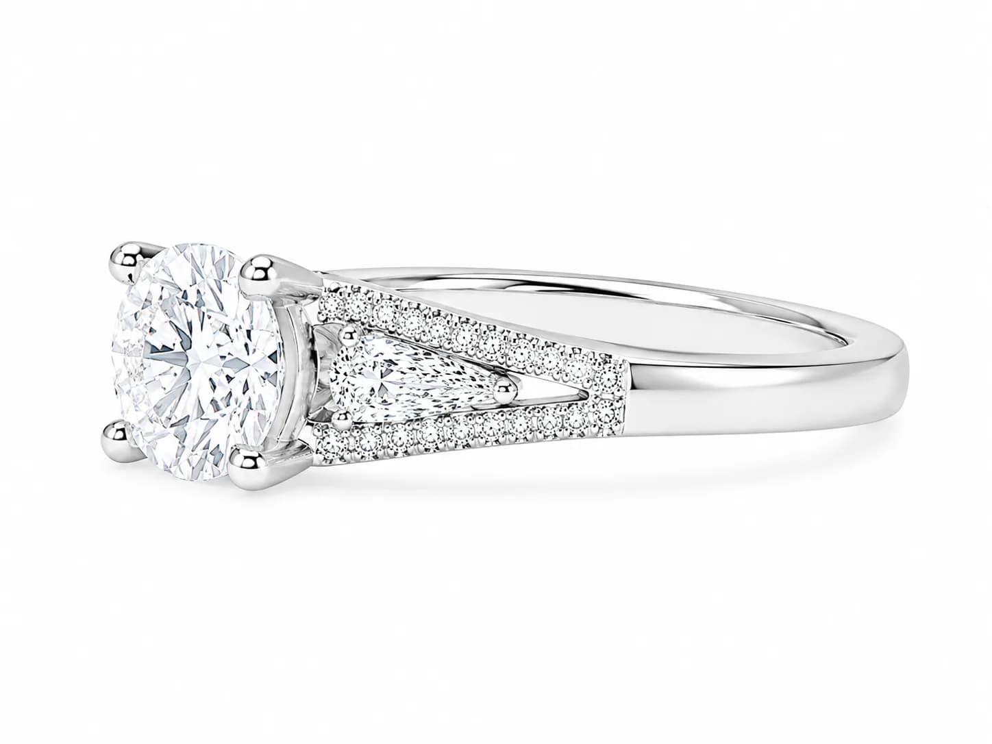 Luxury Round Stone Silver Ring