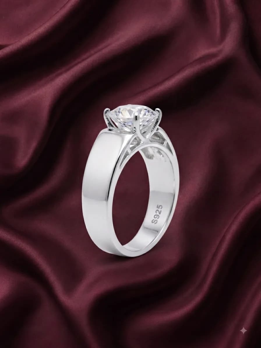 Royal Solitaire Crown Ring