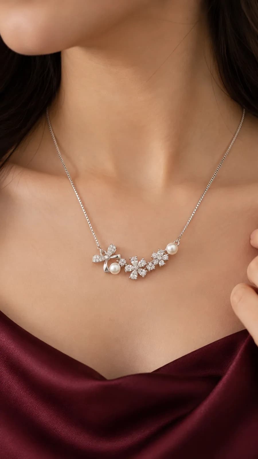 Floral Pearl Grace pandent chain