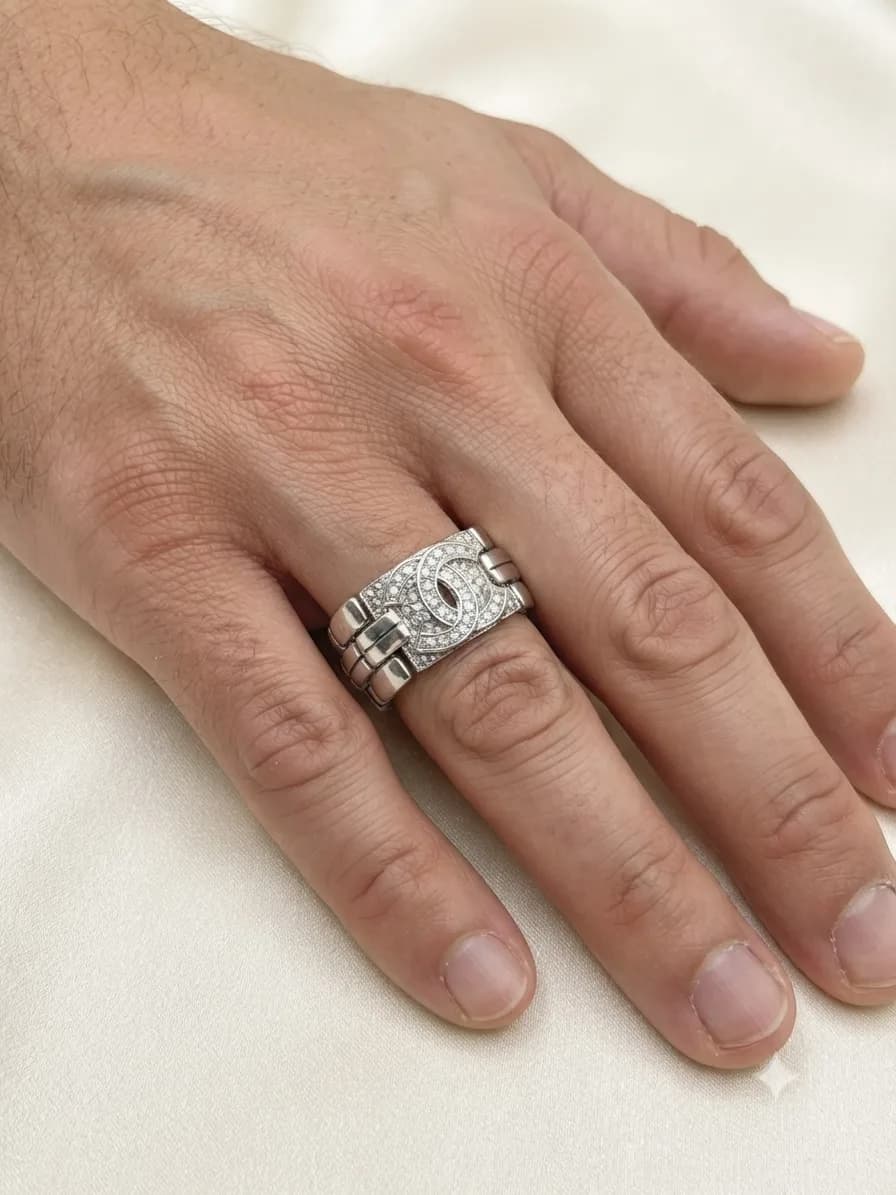 Silver Clasp Ring