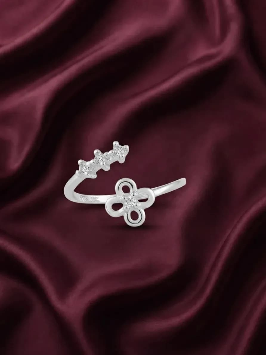Asterelle Clover Toe Ring