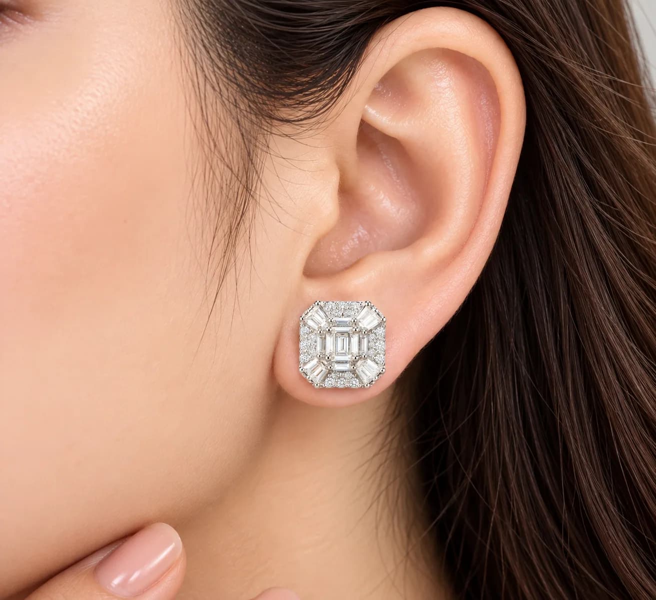 Silver Emerald Glam Earring