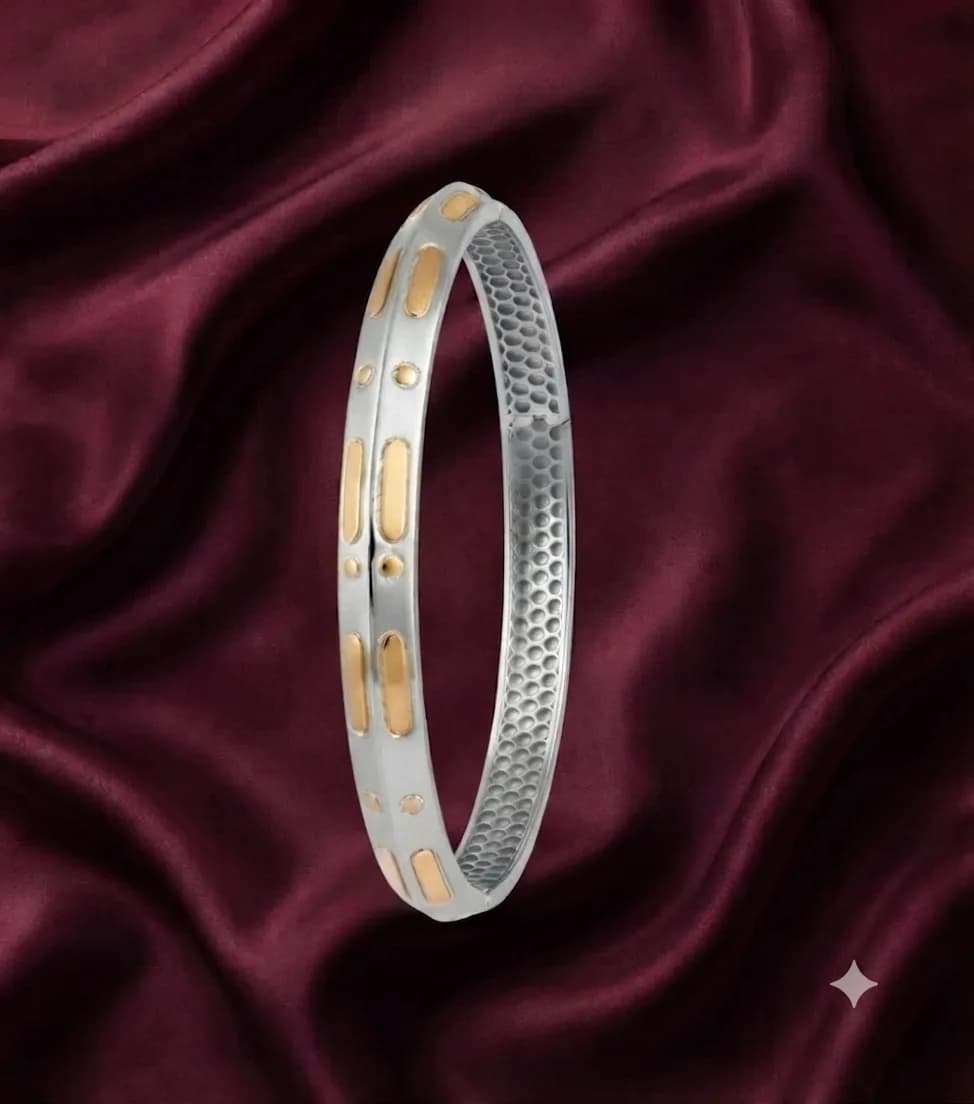 Golden Accent Link Kada