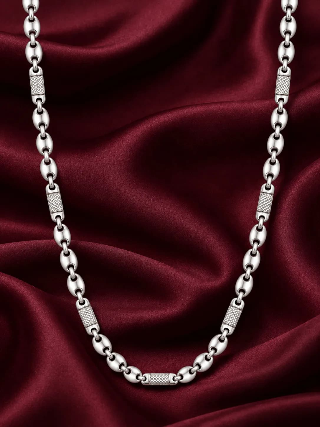 Luxe Textured Link Chain