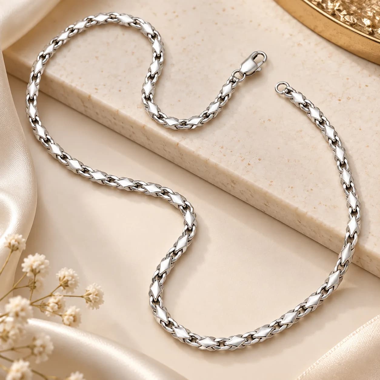 Twisted Facet Silver Chain