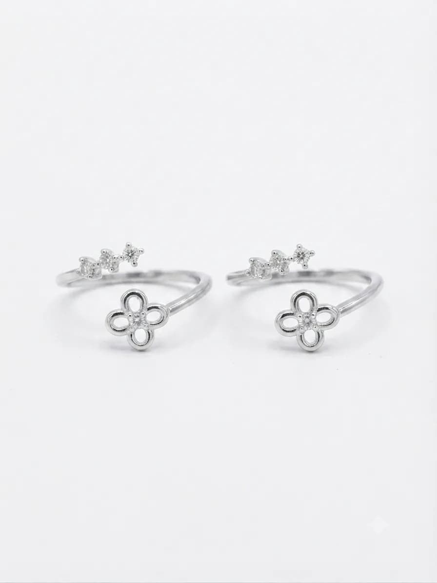 Asterelle Clover Toe Ring